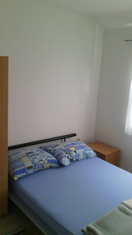 Apartments Mali Mate ตรีบูนย์ ภายนอก รูปภาพ